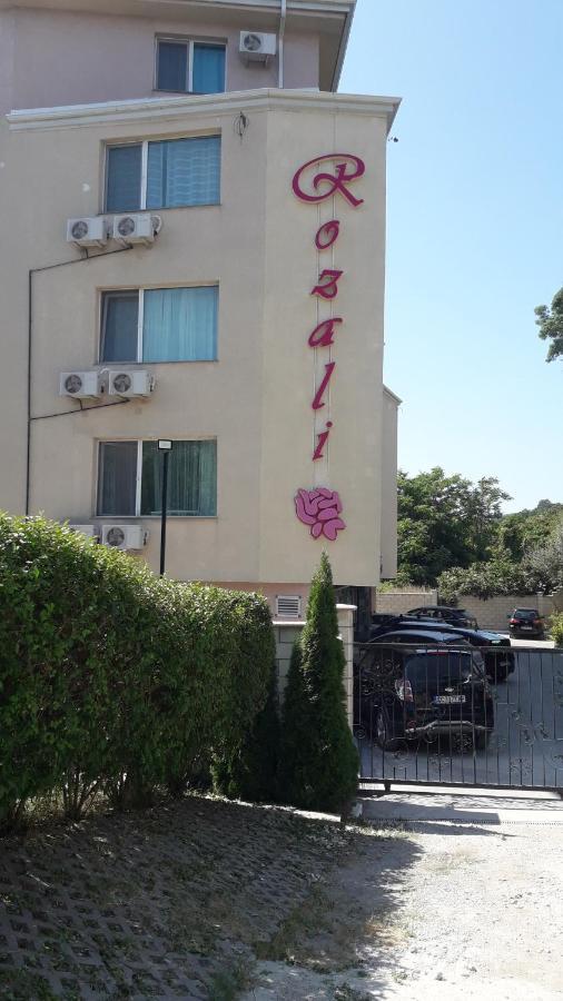 Ferienwohnung Студия В Комплексе Rozali Warna Exterior foto